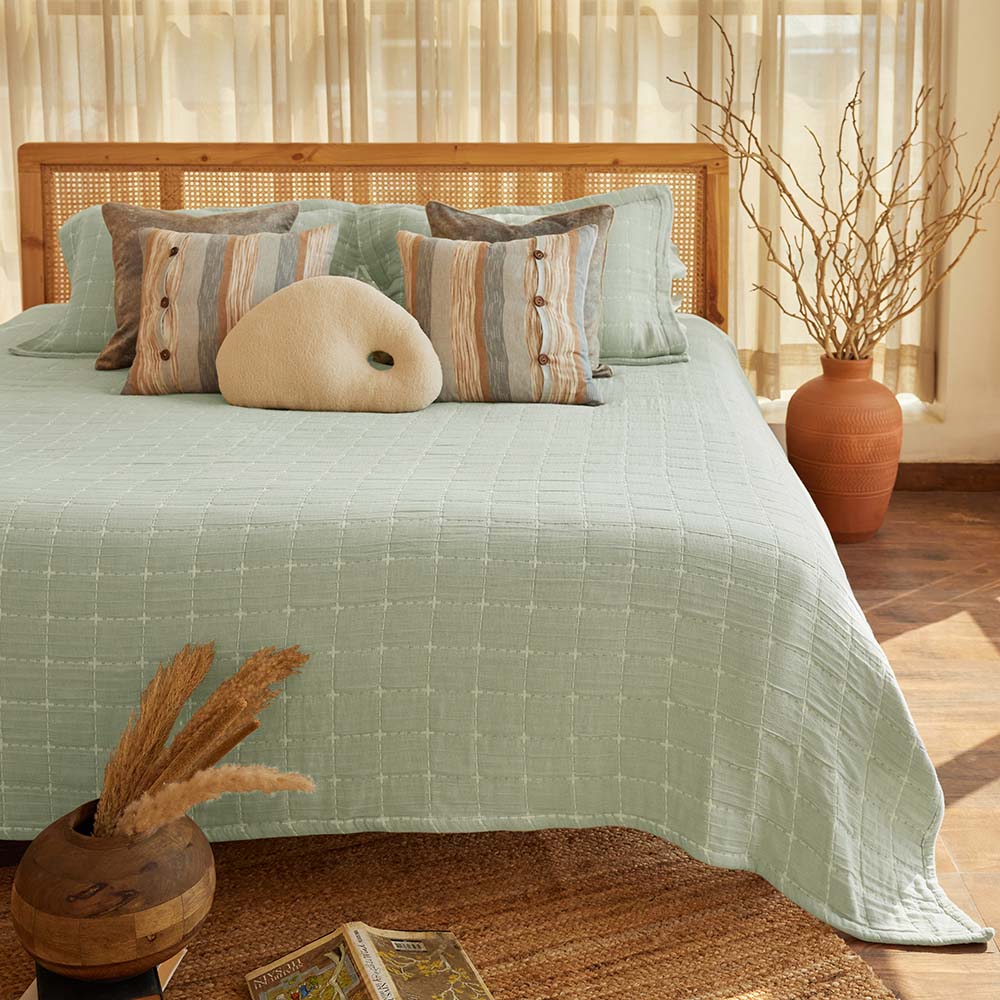 Checkered Dreams Non-Quilted Cotton Bedspread