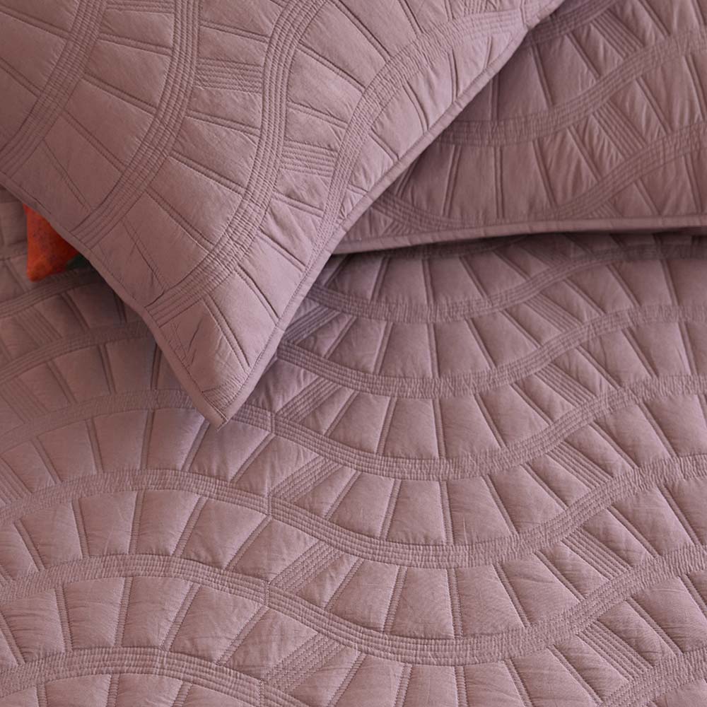 Waves of Comfort Quilted Cotton Bedspread