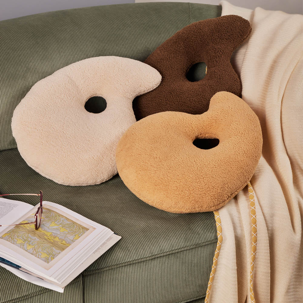 Yin to my Yang Sherpa Cushion | Eris Home